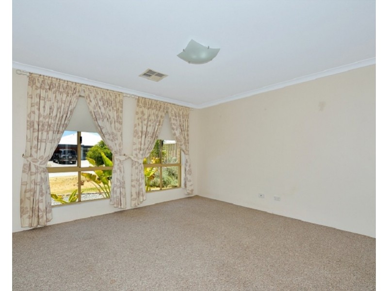 22 Holloway Turn, Ravenswood WA 6208