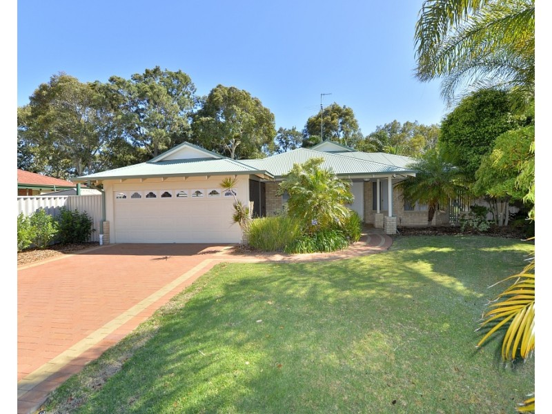 18 Crowthorn Cross, Erskine WA 6210