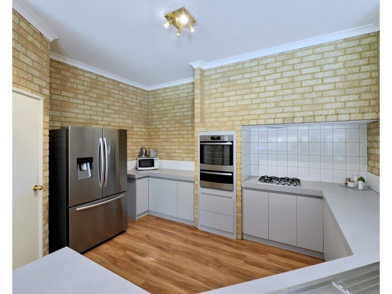 18 Crowthorn Cross, Erskine WA 6210