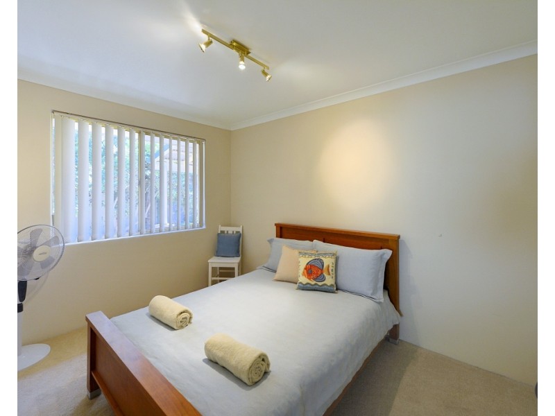 18 Crowthorn Cross, Erskine WA 6210