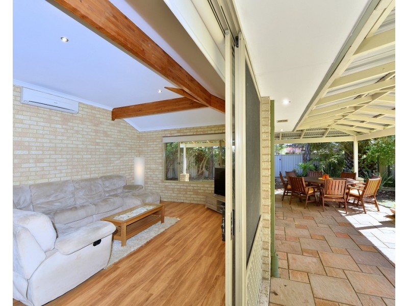 18 Crowthorn Cross, Erskine WA 6210