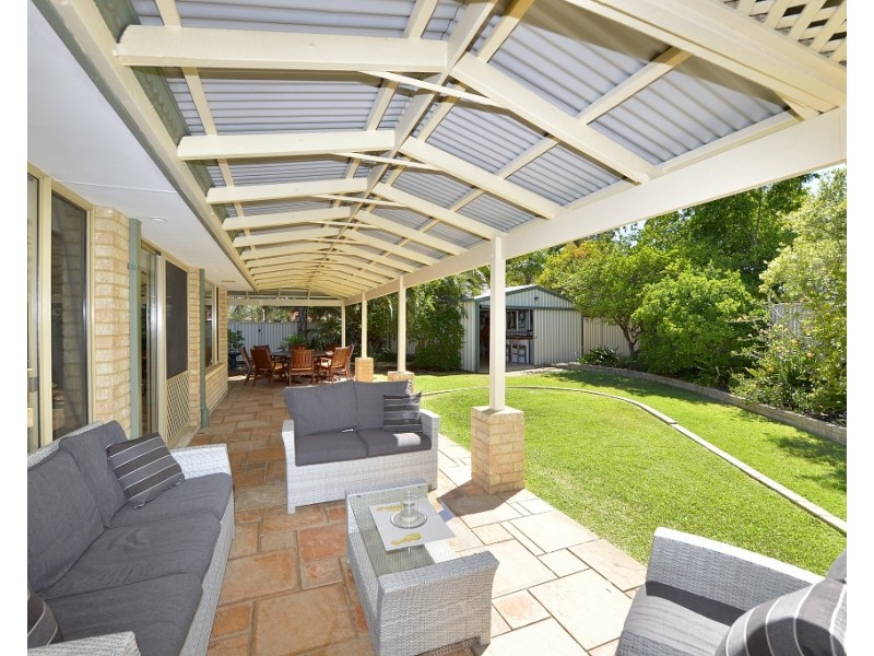 18 Crowthorn Cross, Erskine WA 6210