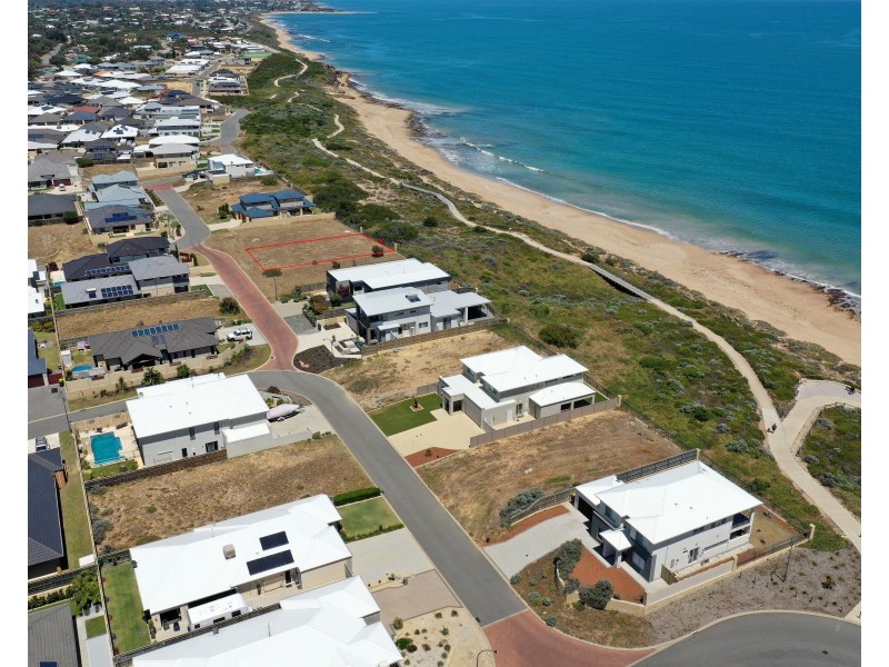 1 Cuprea View, Halls Head WA 6210