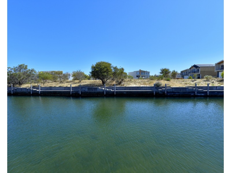 24 Houtman Lane, Wannanup WA 6210