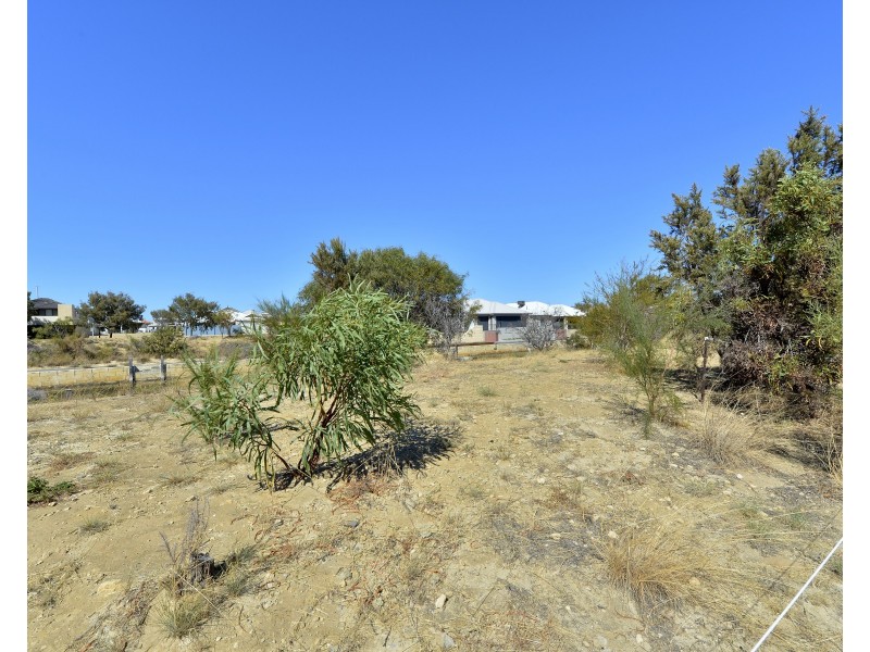 24 Houtman Lane, Wannanup WA 6210