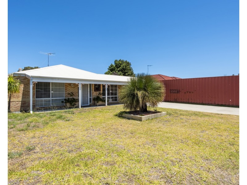 5 Silky Vale, Halls Head WA 6210