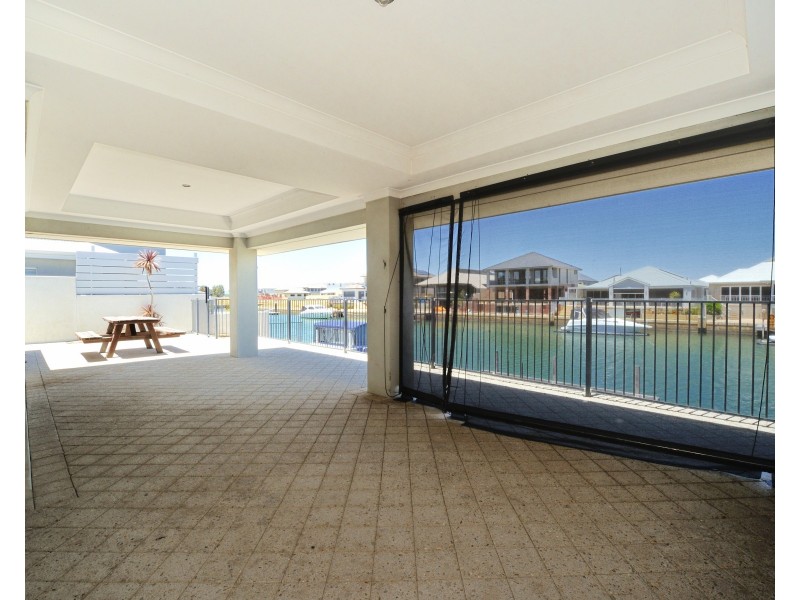 14 Trade Winds Retreat, Dudley Park WA 6210