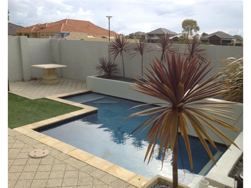 14 Trade Winds Retreat, Dudley Park WA 6210