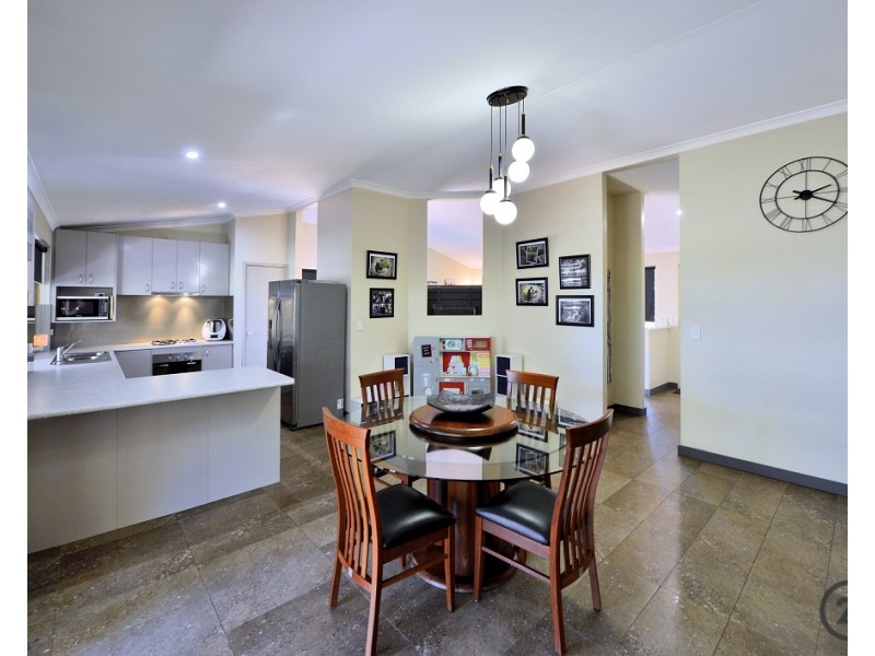 17 Amulla Court, Halls Head WA 6210