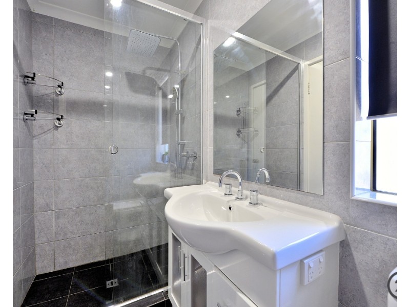 17 Amulla Court, Halls Head WA 6210