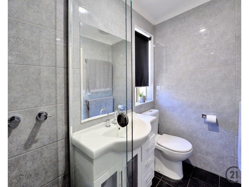 17 Amulla Court, Halls Head WA 6210