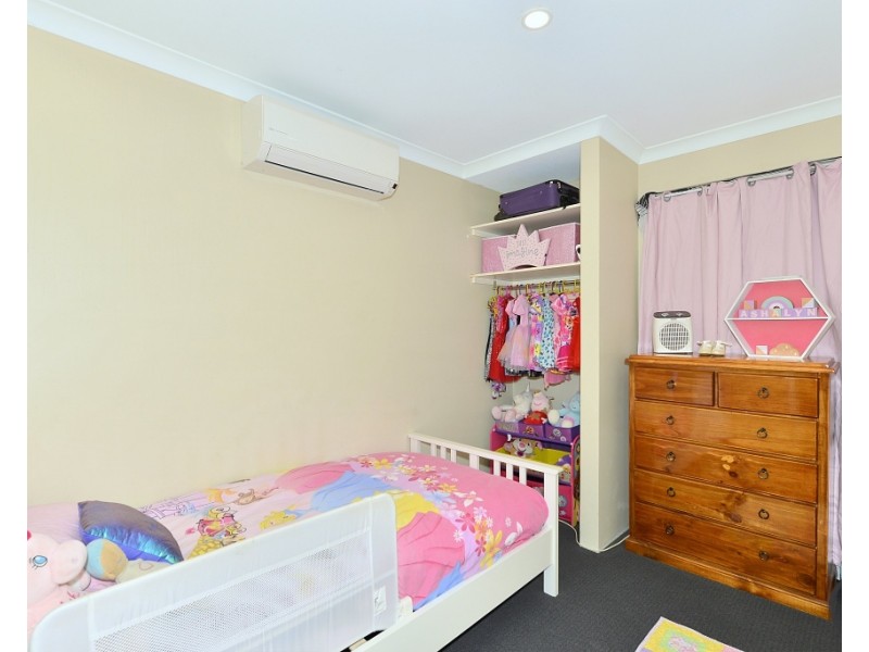 17 Amulla Court, Halls Head WA 6210