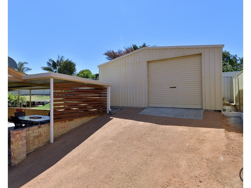 17 Amulla Court, Halls Head WA 6210