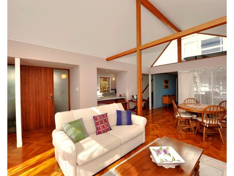 13 Selene Way, San Remo WA 6210