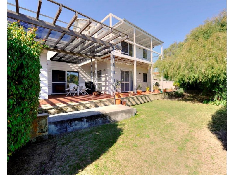 13 Selene Way, San Remo WA 6210