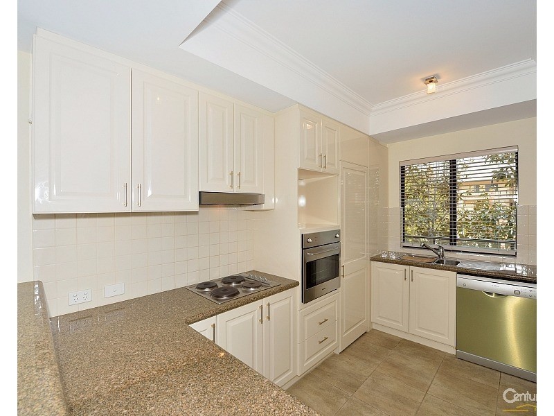 33/37 Dolphin Drive, Mandurah WA 6210