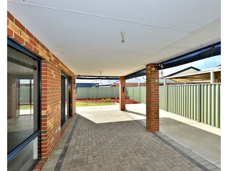 16 Jimjam Crescent, Ravenswood WA 6208