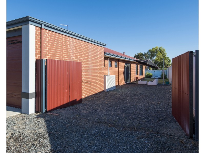 31 Coodanup Drive, Dudley Park WA 6210