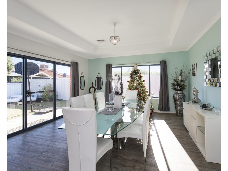 31 Coodanup Drive, Dudley Park WA 6210