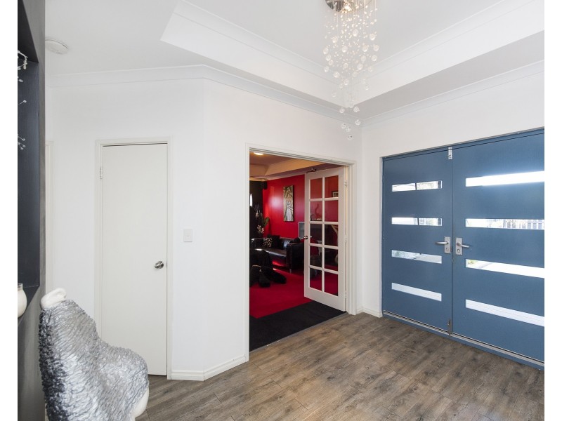 31 Coodanup Drive, Dudley Park WA 6210