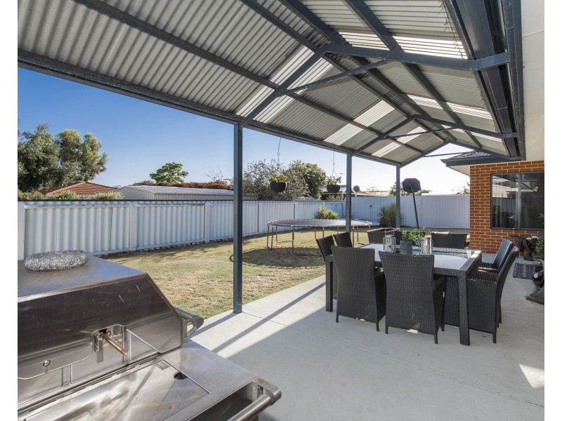 31 Coodanup Drive, Dudley Park WA 6210