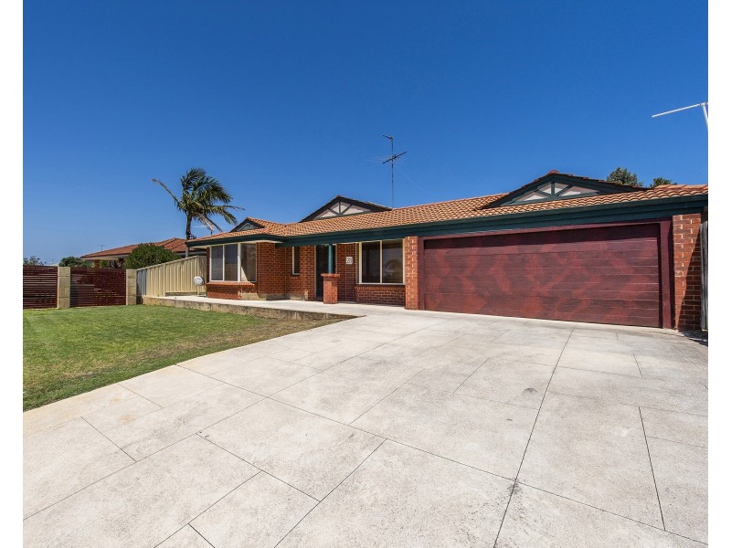 28 Muntries Place, Halls Head WA 6210