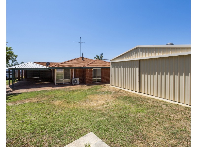 28 Muntries Place, Halls Head WA 6210
