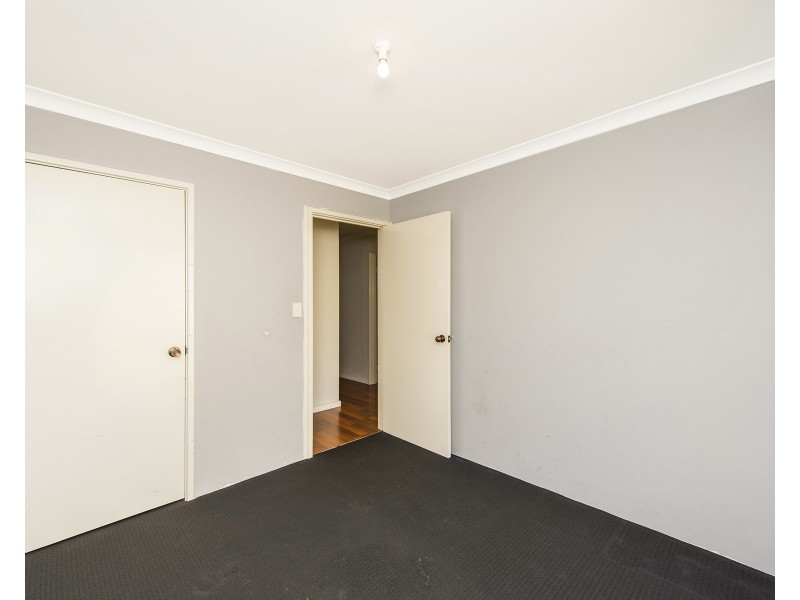 28 Muntries Place, Halls Head WA 6210