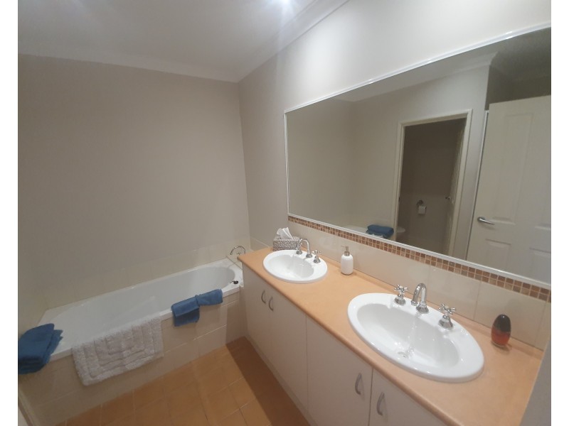 66/18 Port Quays, Wannanup WA 6210