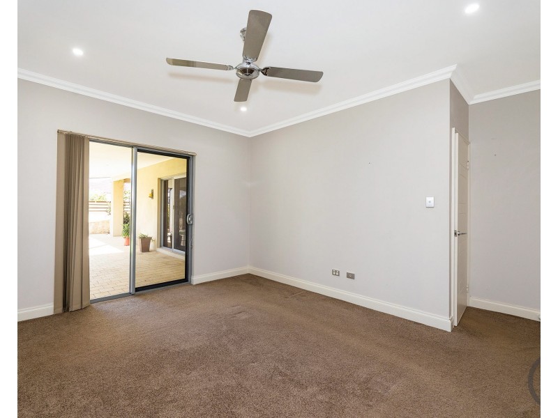 46 Camden Way, Meadow Springs WA 6210