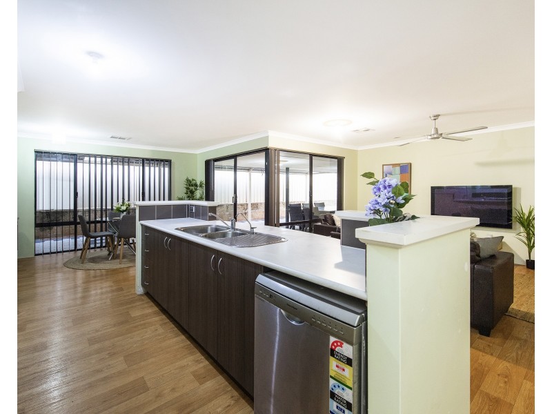 3 Woorabinda Rise, Lakelands WA 6180