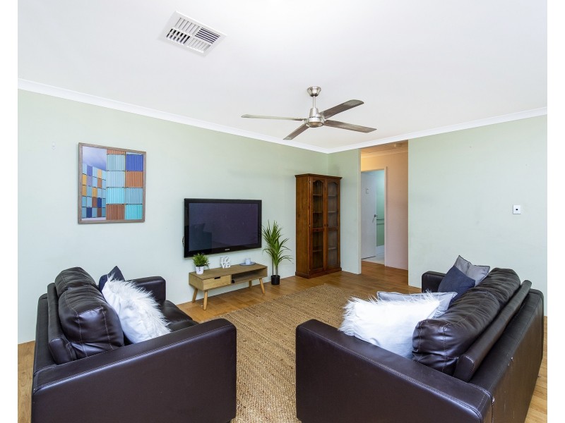 3 Woorabinda Rise, Lakelands WA 6180