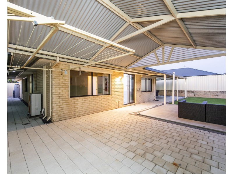 3 Woorabinda Rise, Lakelands WA 6180