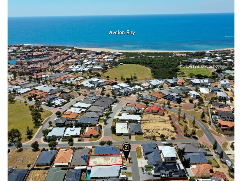 13 Beachport Way, Wannanup WA 6210