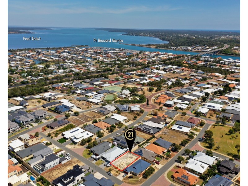13 Beachport Way, Wannanup WA 6210