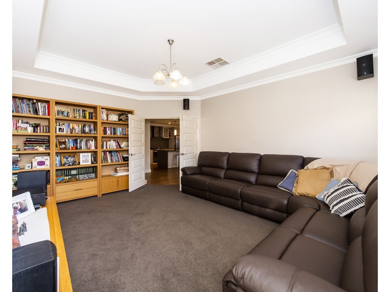 11 Adonis Road, Silver Sands WA 6210