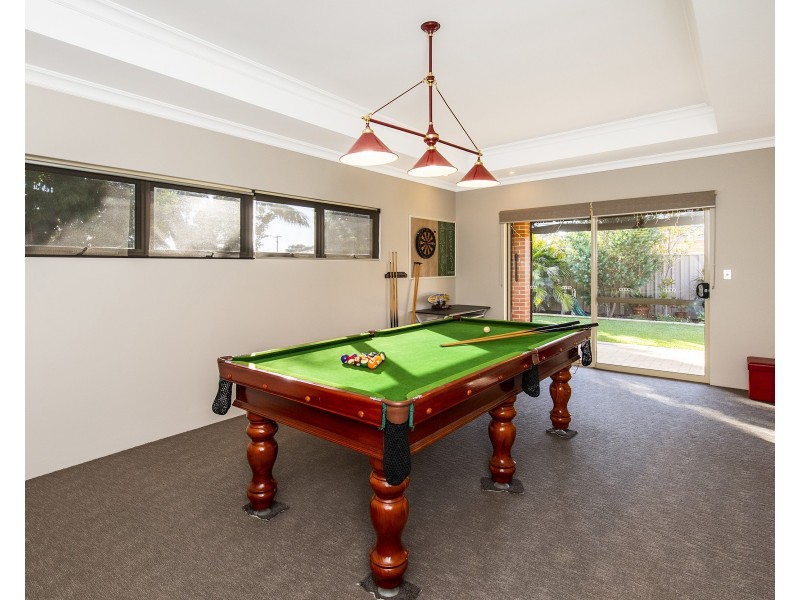 11 Adonis Road, Silver Sands WA 6210