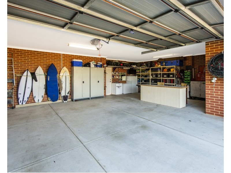 11 Adonis Road, Silver Sands WA 6210