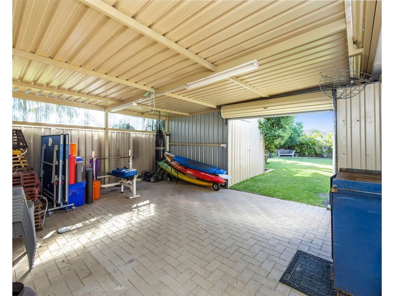 11 Adonis Road, Silver Sands WA 6210