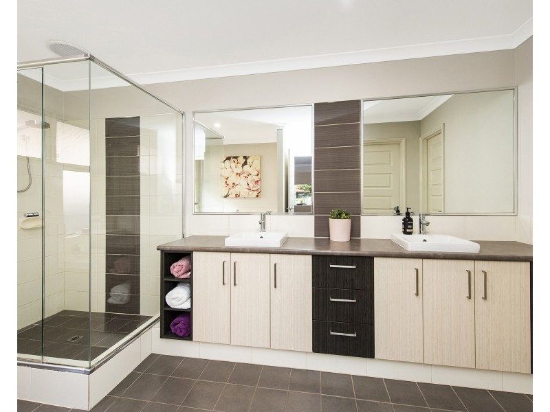 11 Adonis Road, Silver Sands WA 6210