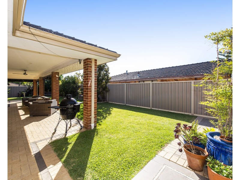 11 Adonis Road, Silver Sands WA 6210