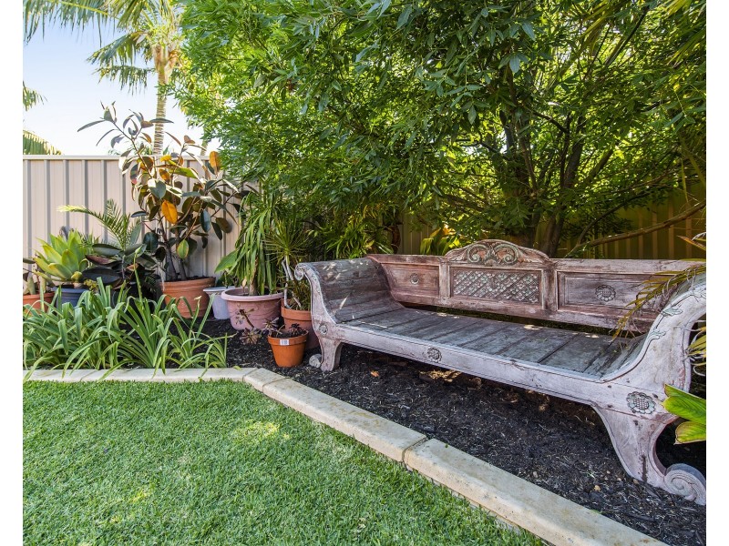 11 Adonis Road, Silver Sands WA 6210