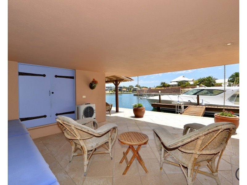 9 Picaroon Place, Halls Head WA 6210