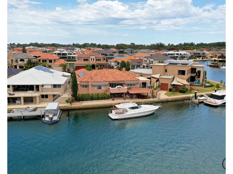 9 Picaroon Place, Halls Head WA 6210