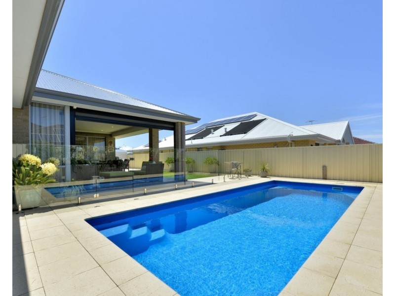 14 Tamar Break, Madora Bay WA 6210
