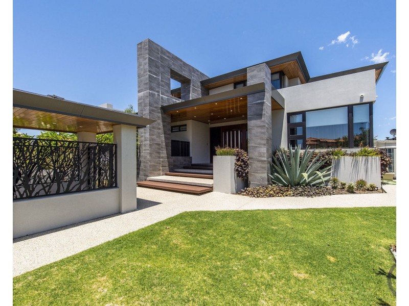 2 Cambria Island Retreat, Halls Head WA 6210