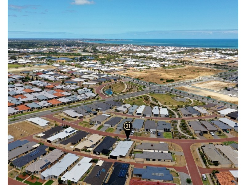 16 Salome Crescent, Lakelands WA 6180