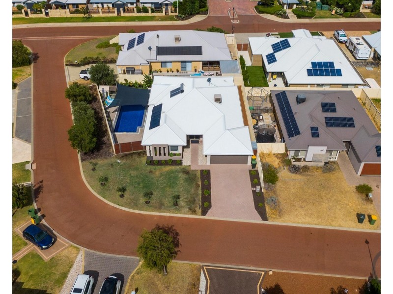 14 Dowerin Circuit, Lakelands WA 6180