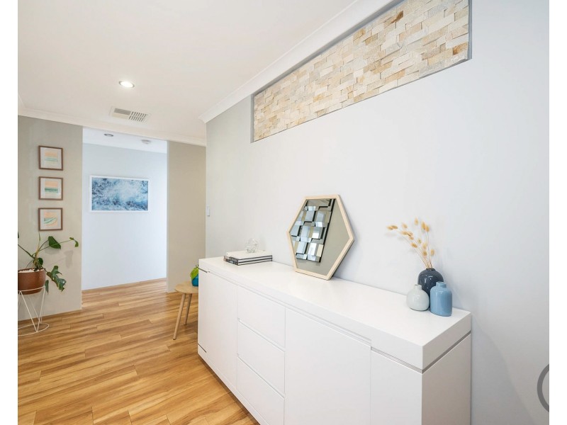 14 Dowerin Circuit, Lakelands WA 6180