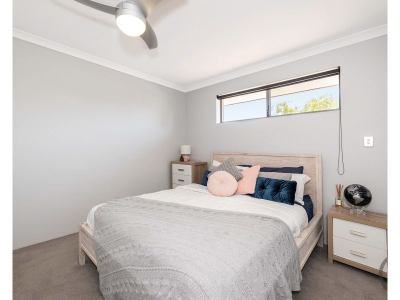 14 Dowerin Circuit, Lakelands WA 6180